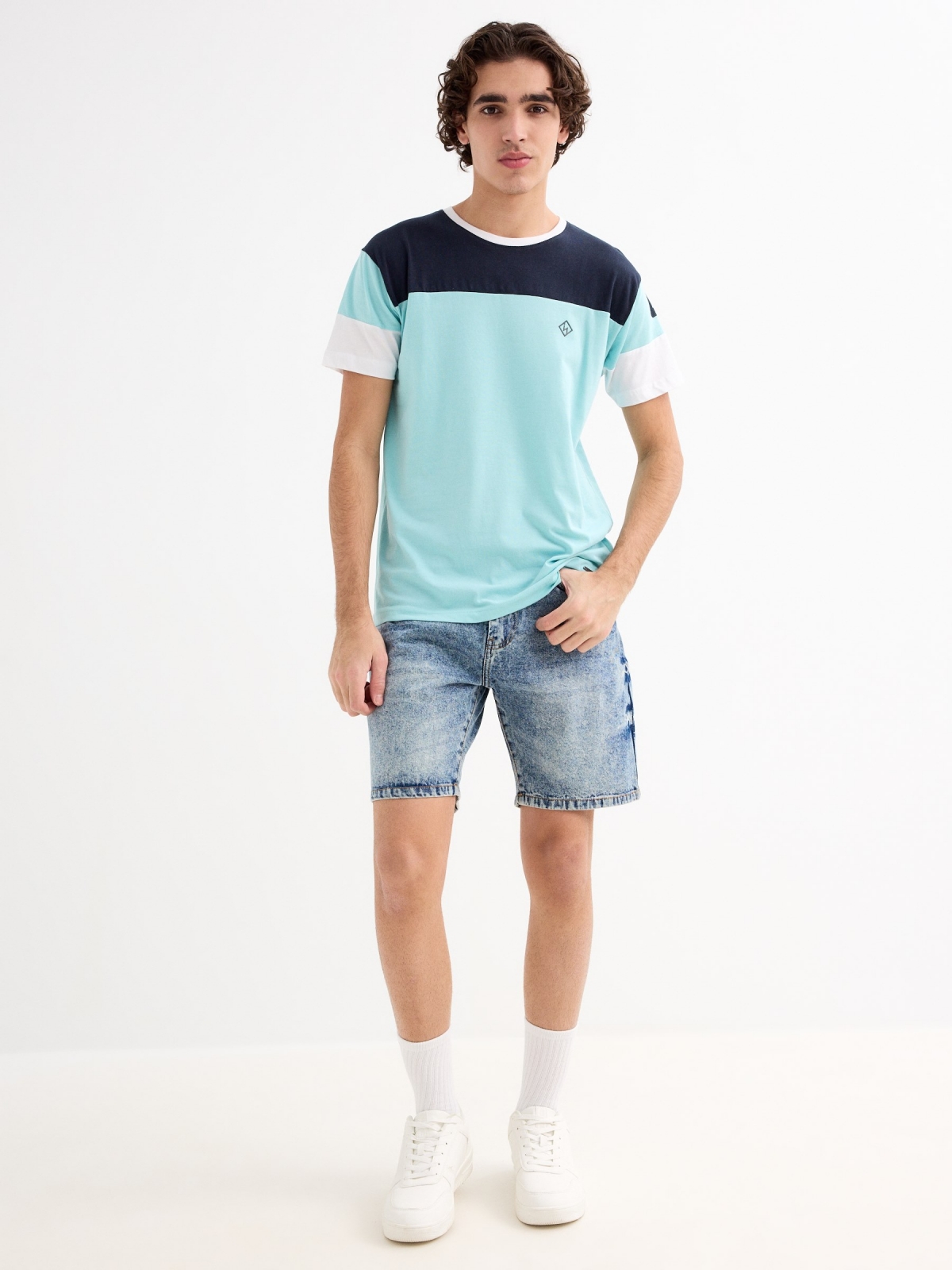 Relaxed denim bermuda shorts blue general front view