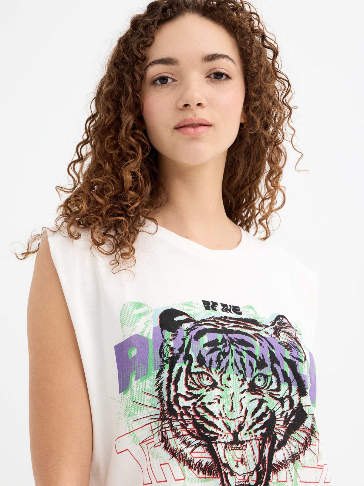 Sleeveless tiger t-shirt off white detail view