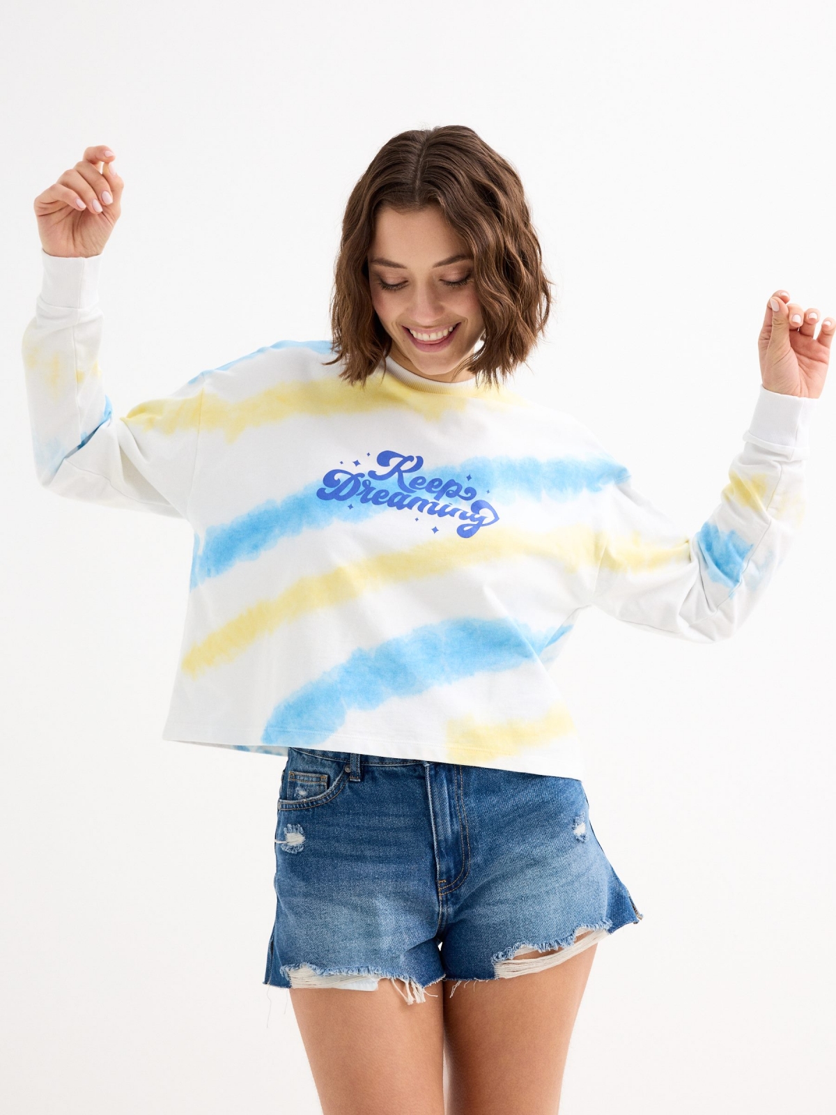 Keep Dreaming crop sweatshirt multicolor detail view