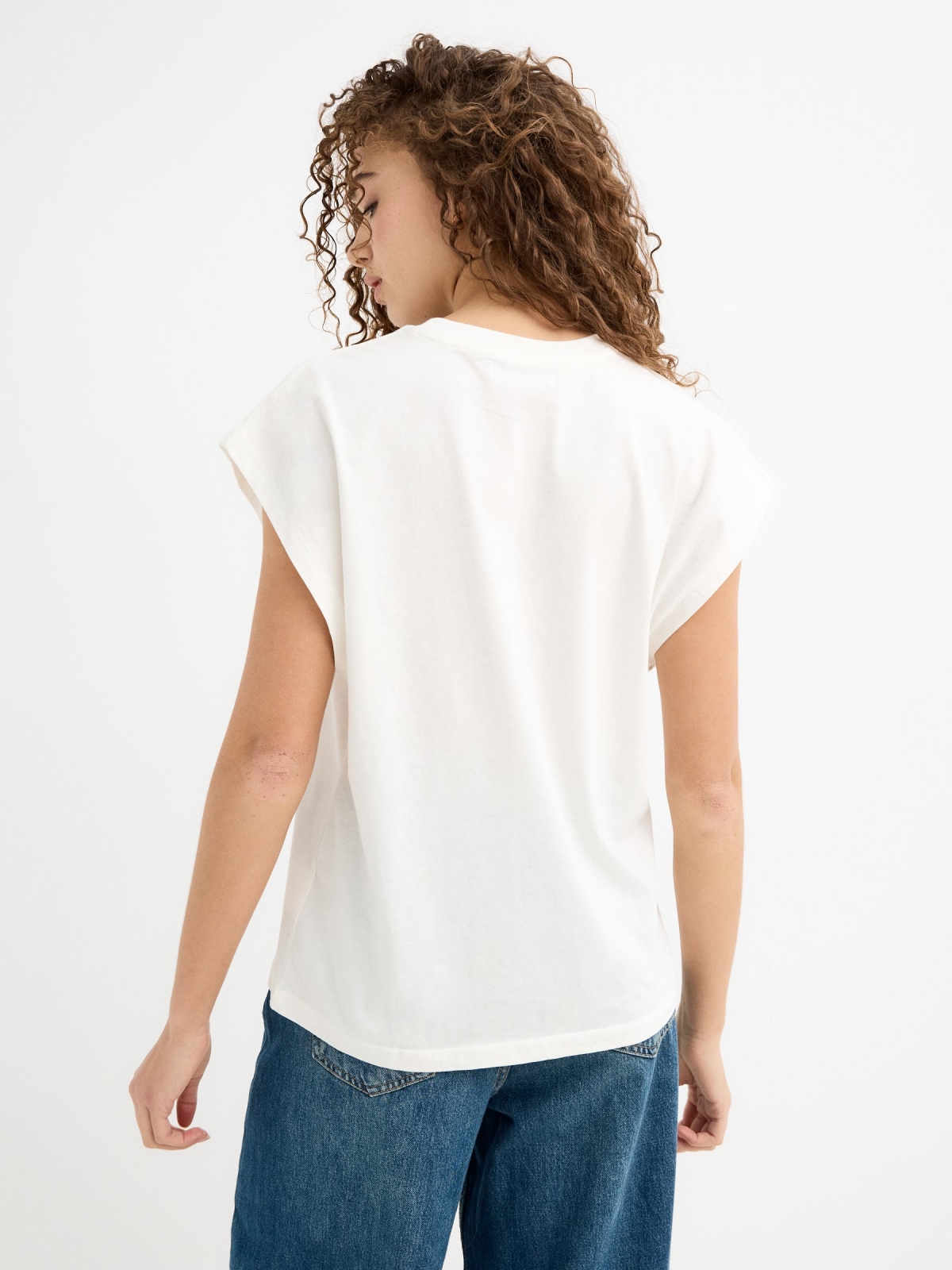 Camiseta oversize From Princess blanco roto vista media trasera