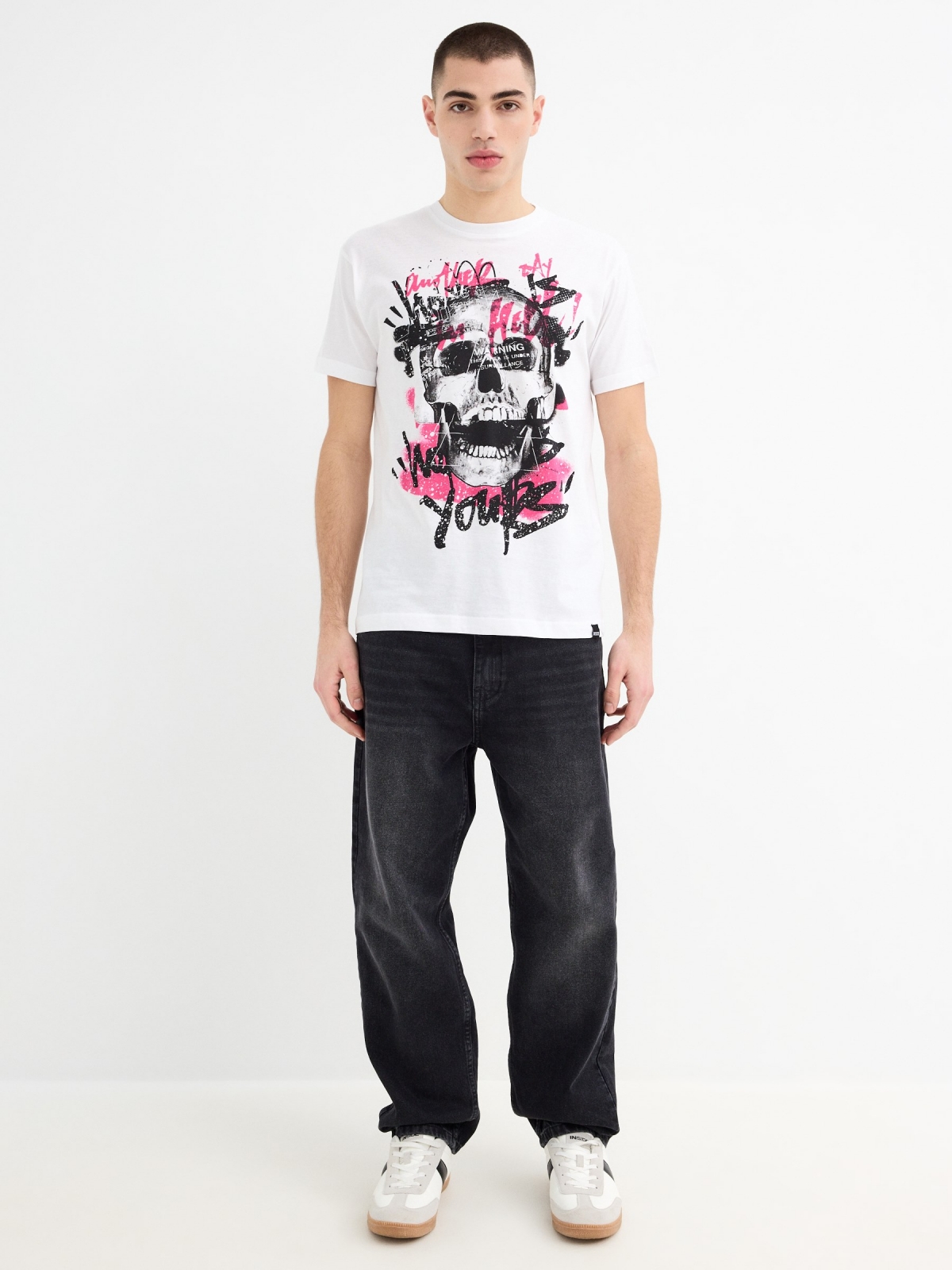 Skull T-shirt white general front view