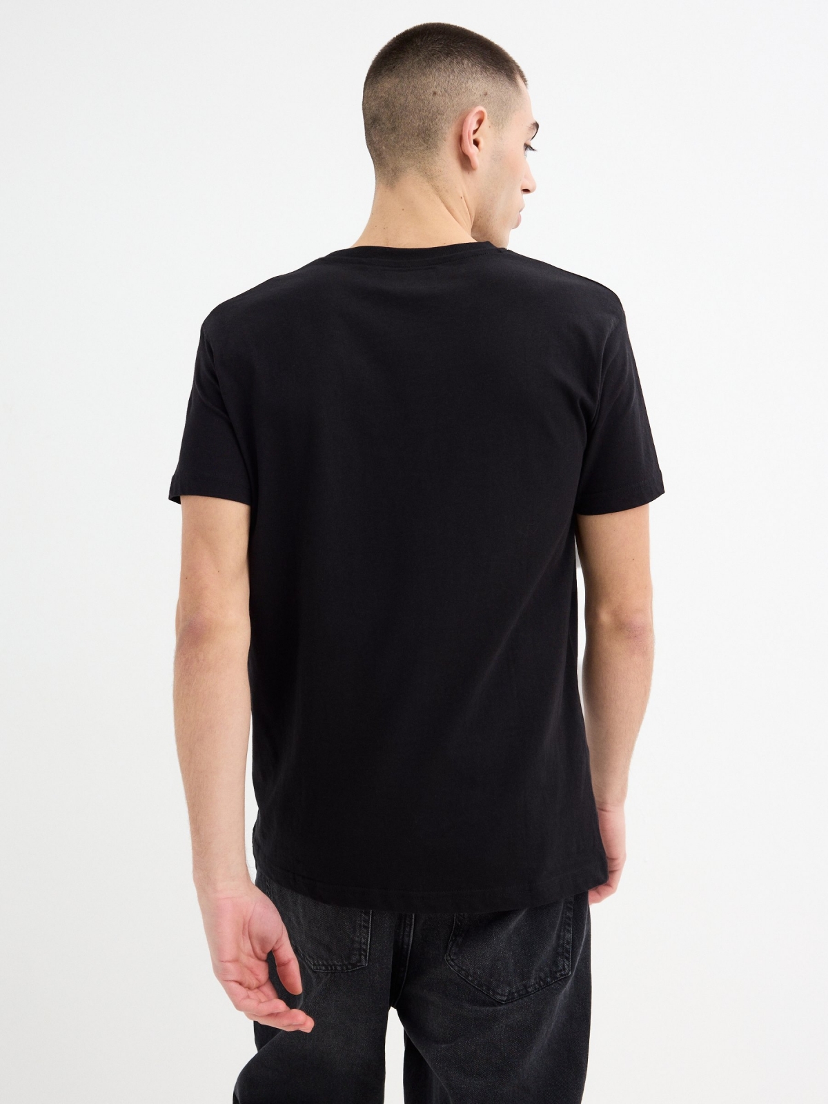 Diluted skull t-shirt black middle back view