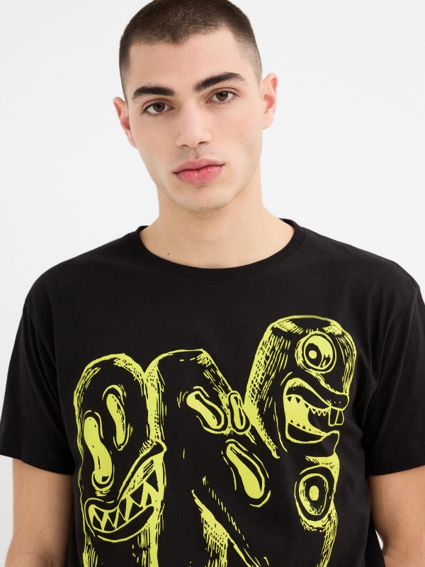 T-shirt Monster preto vista detalhe