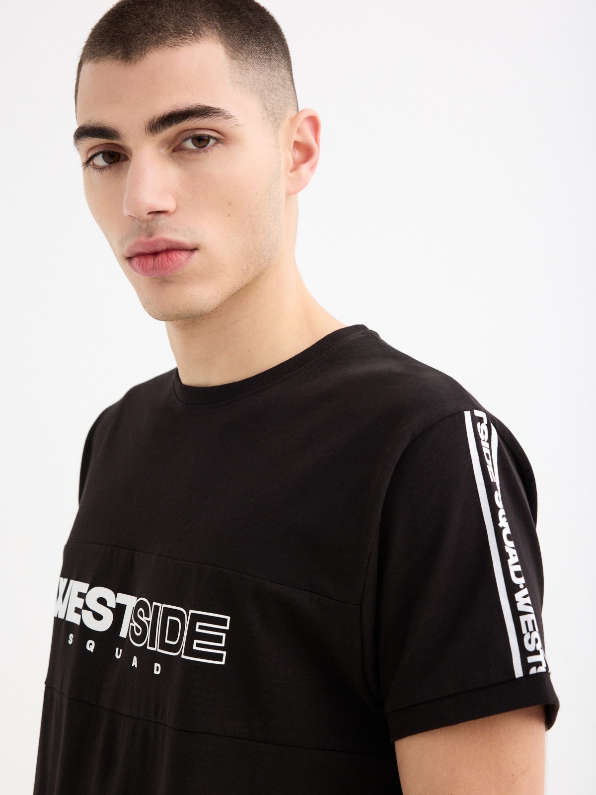 T-shirt Westside preto vista detalhe