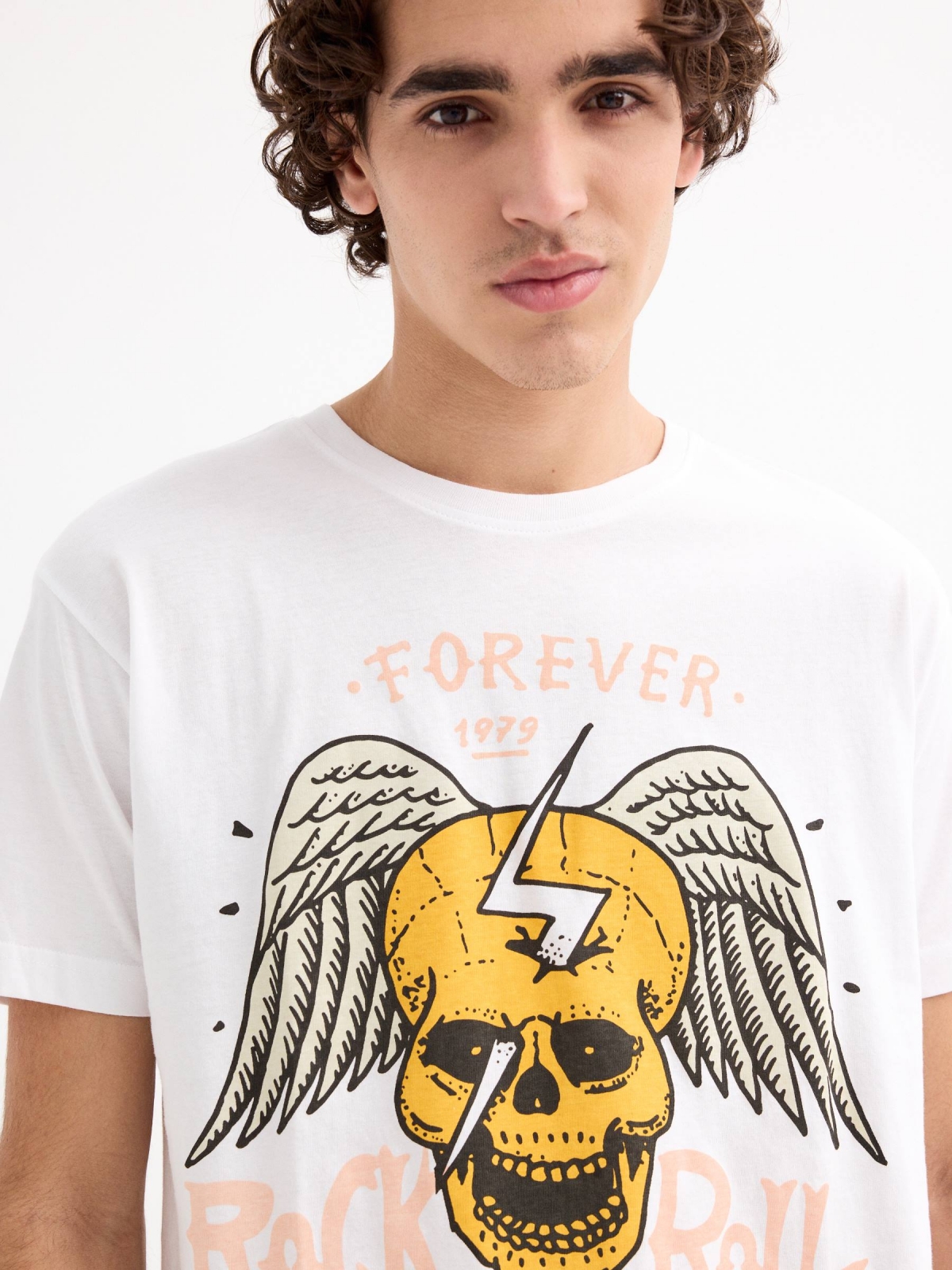 Camiseta Forever Rock blanco vista detalle