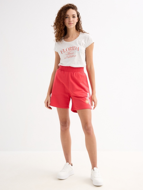 Knitted shorts with slits red general front view