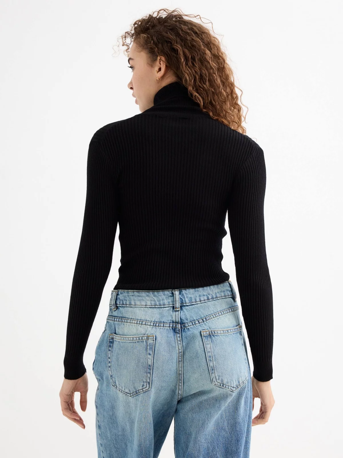 Camisola de gola alta básica preto vista meia traseira