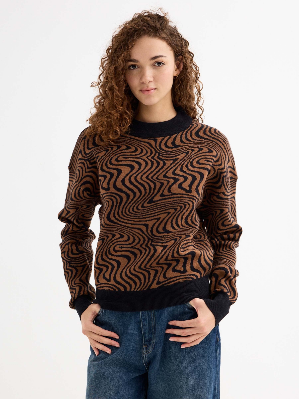 Psychedelic perkin neck jersey brown middle front view