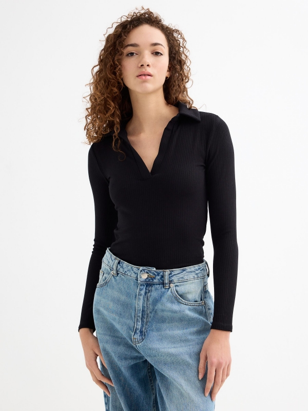 Polo neck T-shirt black middle front view