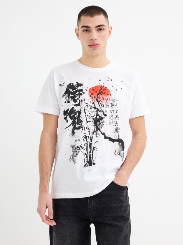 Camiseta de manga curta com estampa oriental branco vista meia frontal