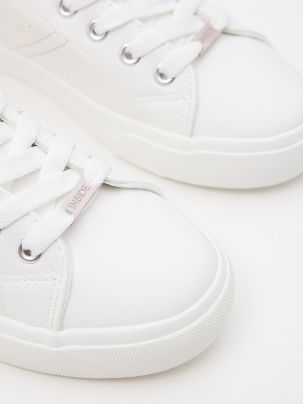 Basic Casual Sneaker off white detail view