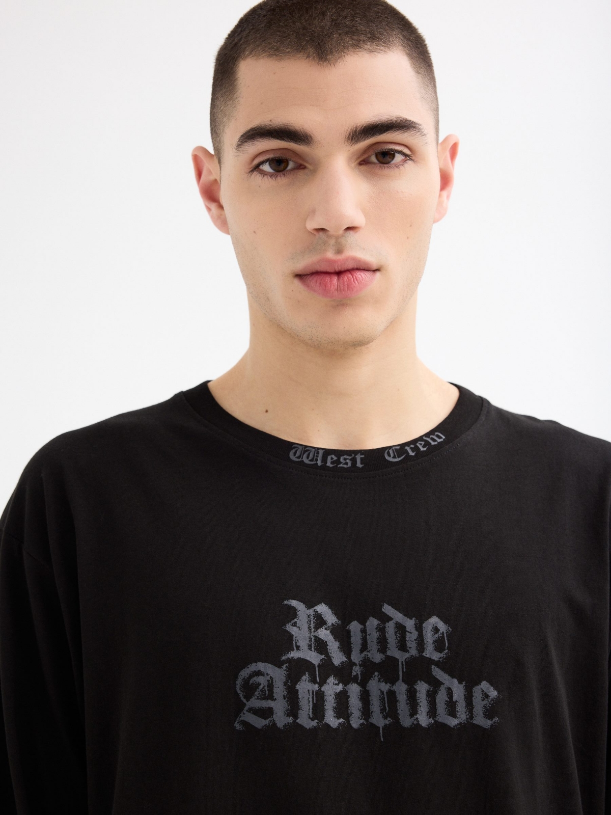 Camiseta de manga longa Rude Attitude preto vista detalhe