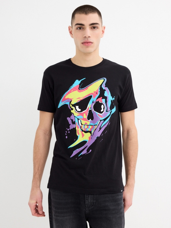 T-shirt "Diluted skull" preto vista meia frontal