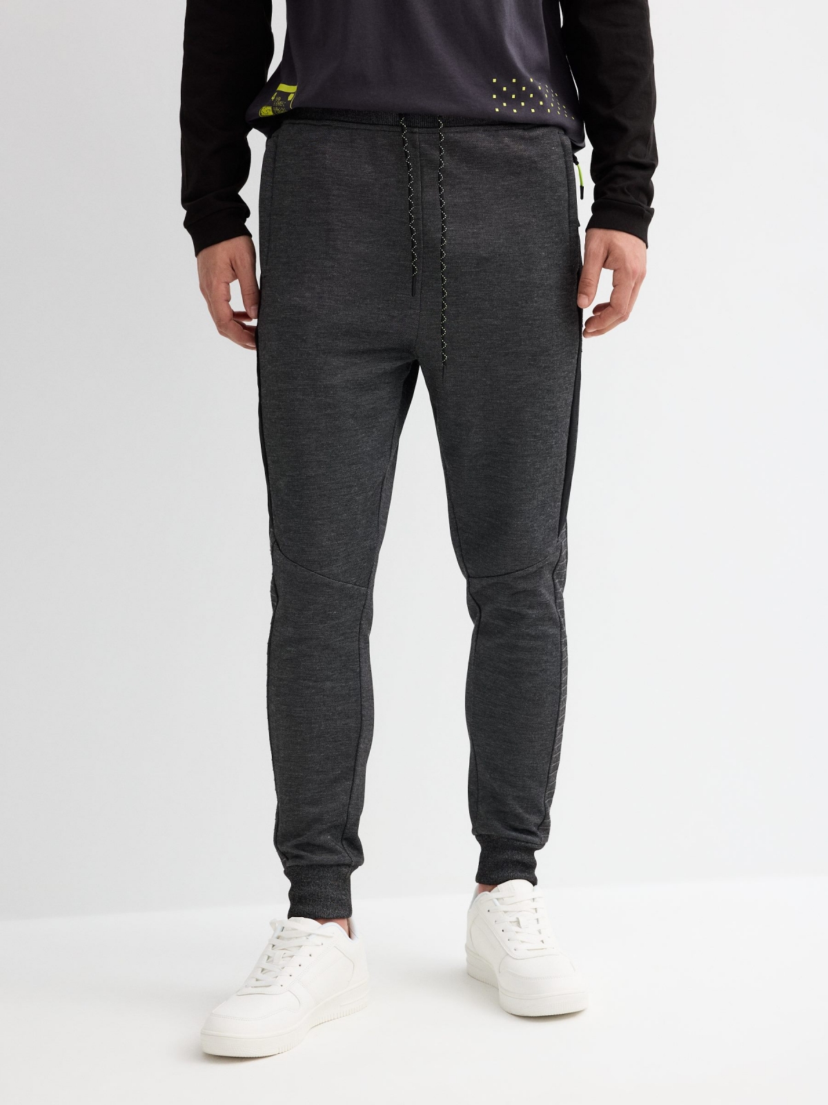 Jogger pants black middle front view