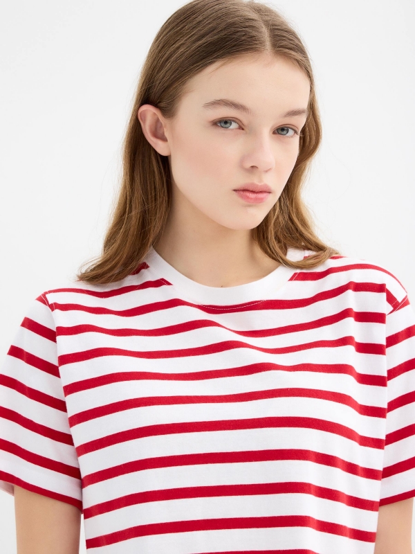 Short sleeve crop top Stripes carmine detail view