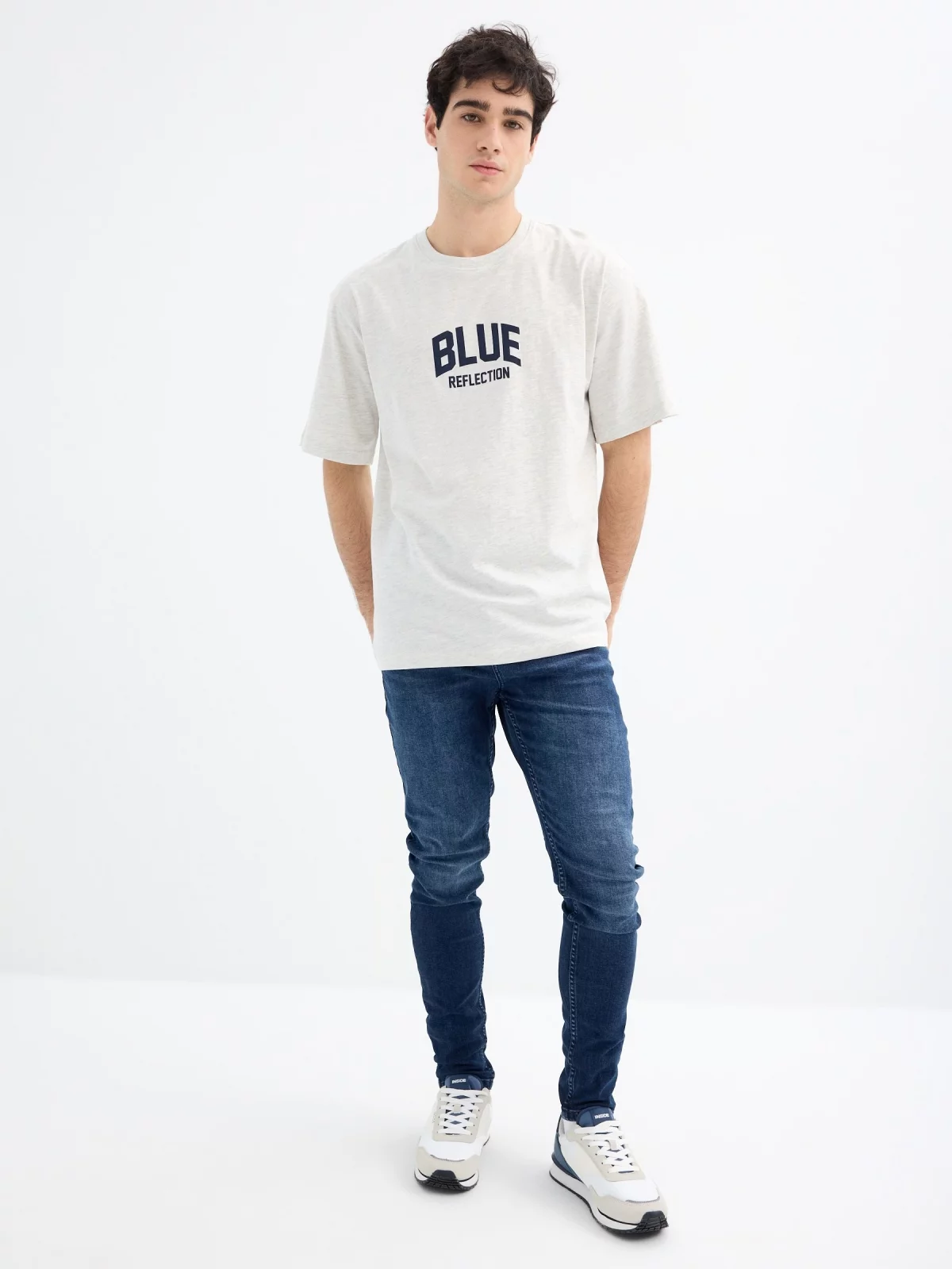 Camiseta de manga curta Salve a Terra areia vista meia frontal