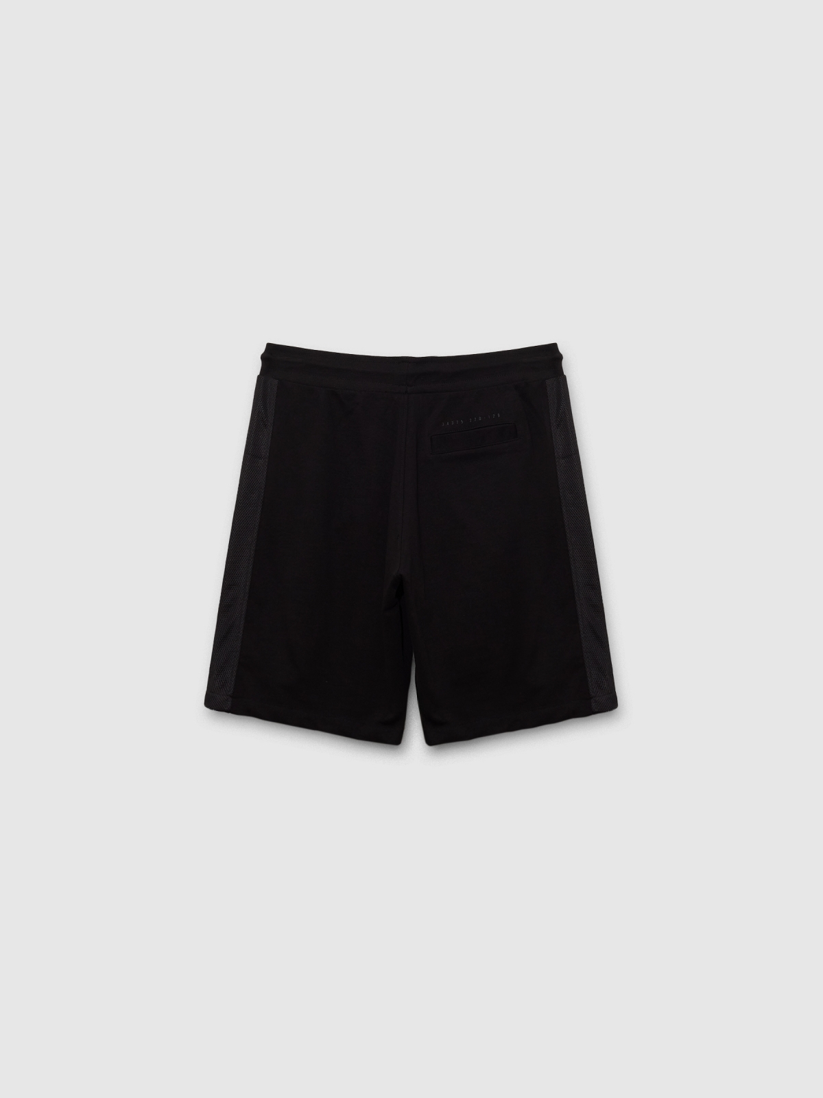 Bermuda jogger sporty negro vista trasera