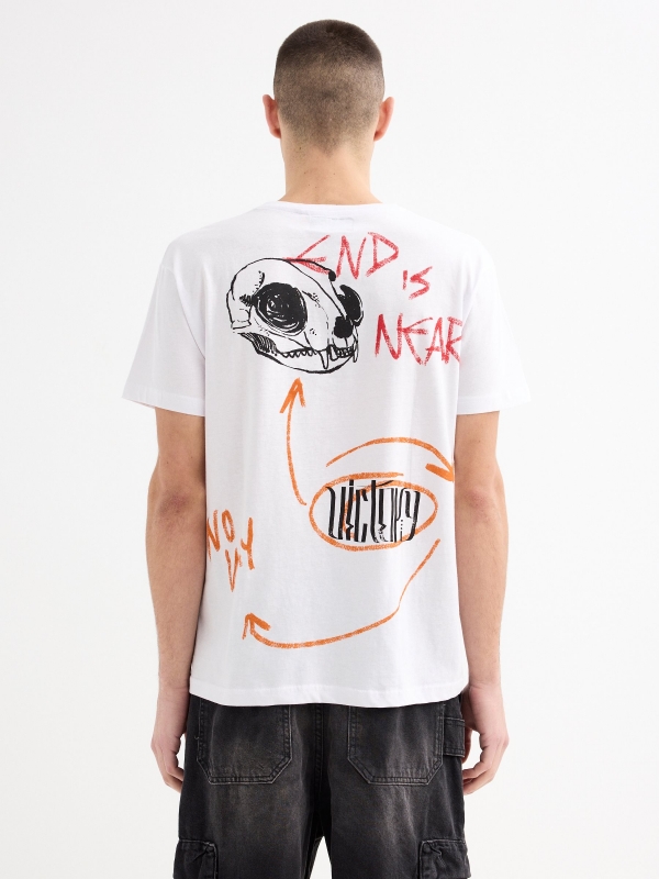 T-shirt End is near white middle back view