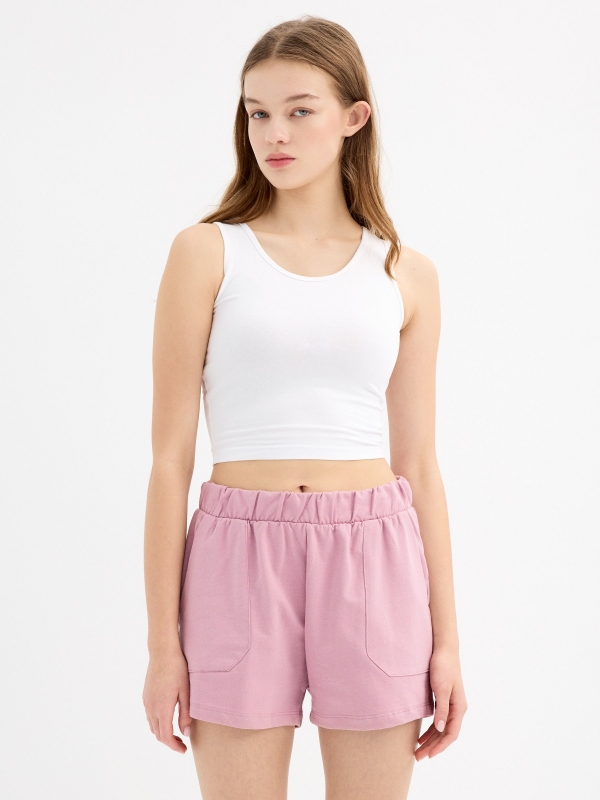Shorts de cintura elástica com bolsos rosa pó vista meia frontal