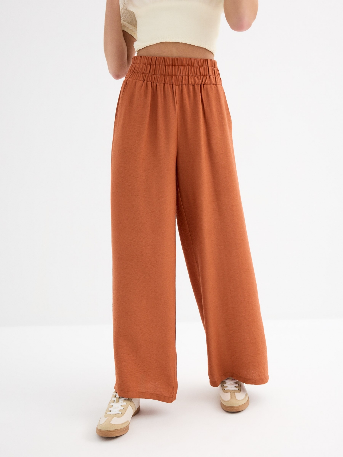 Flowy wide-leg pants dark brown middle front view