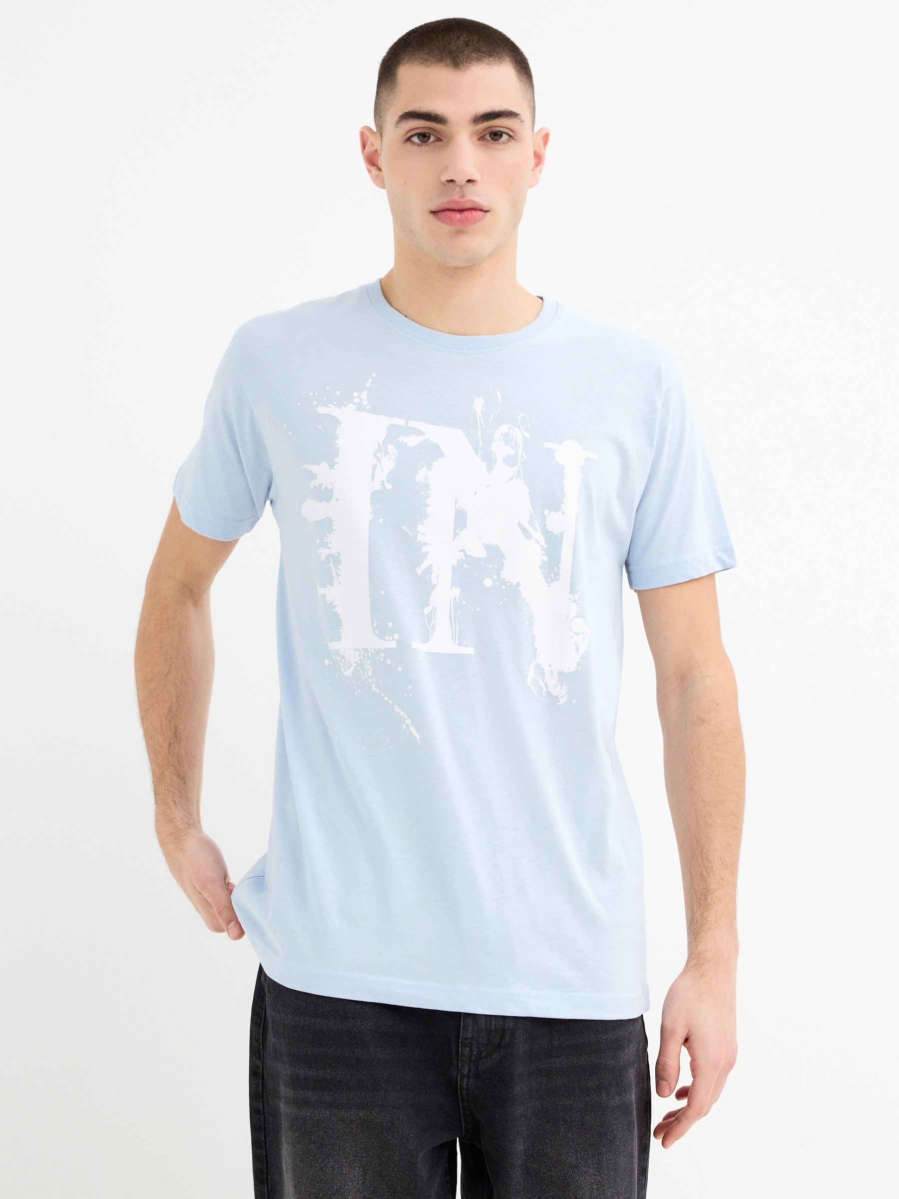 Short sleeve printed t-shirt Inside light blue middle front view