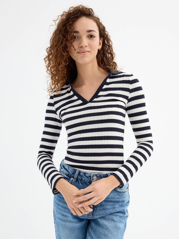 Ribbed long sleeve striped t-shirt navy middle front view