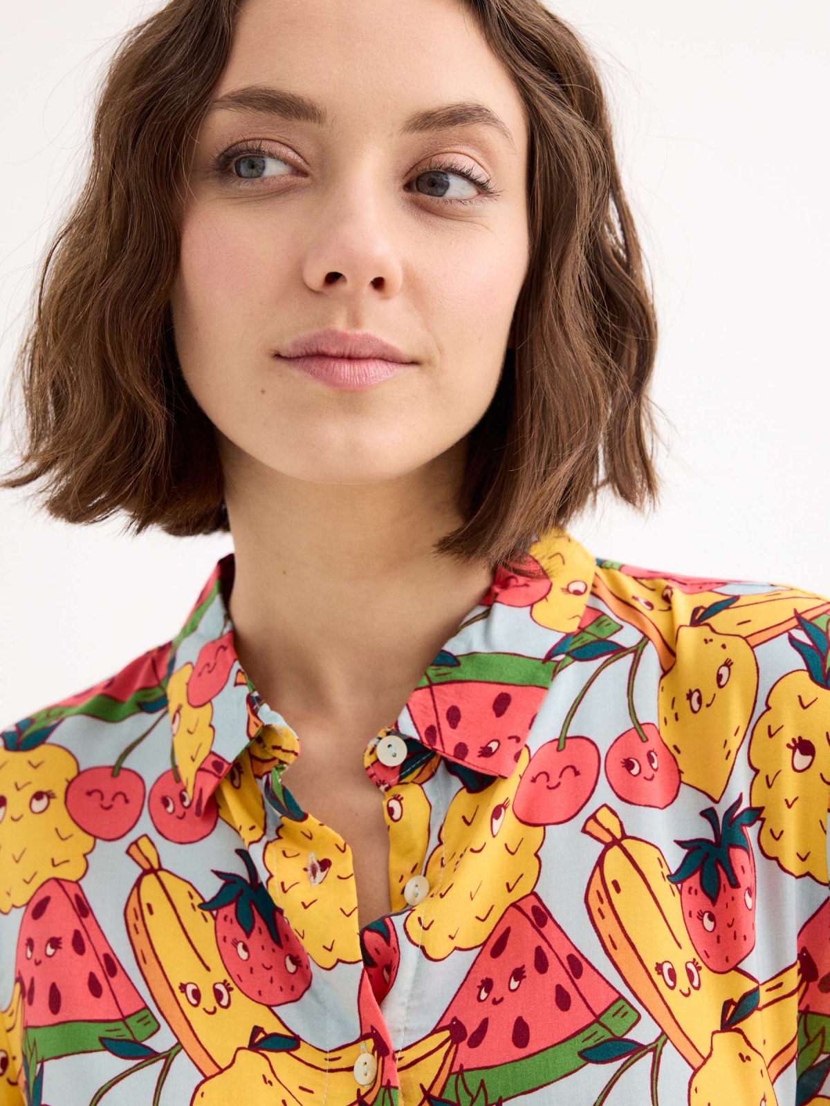 Short sleeve crop top Fruits multicolor detail view