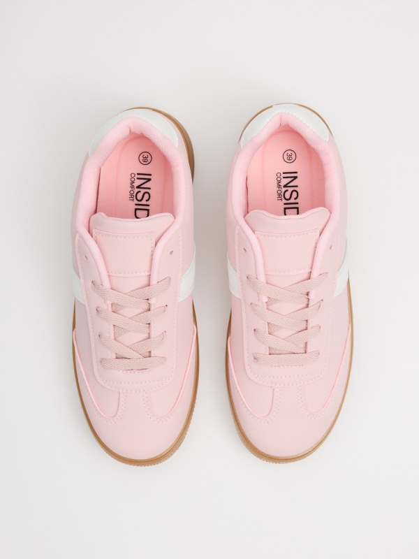 Low platform skater sneakers pink zenithal view