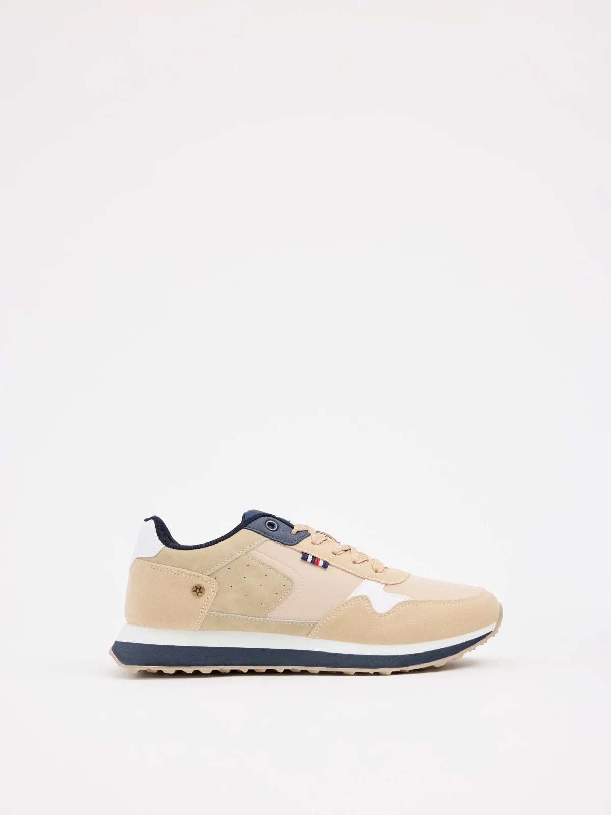 Casual low sneakers sand sand profile view