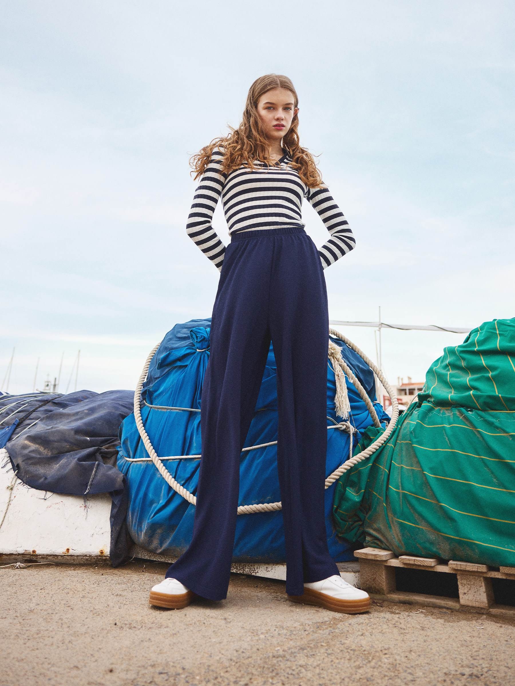 Fluid texture pants navy general front view