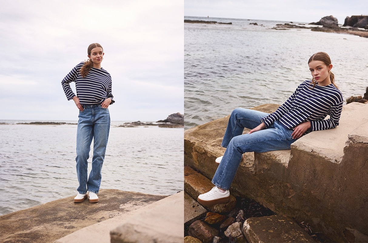 Long sleeve striped shirt navy middle front view