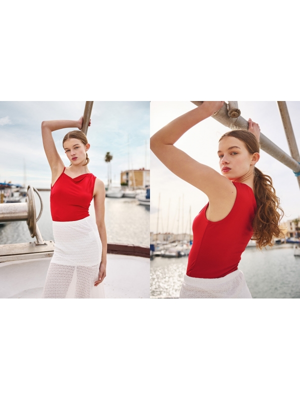  Ruched asymmetric top carmine