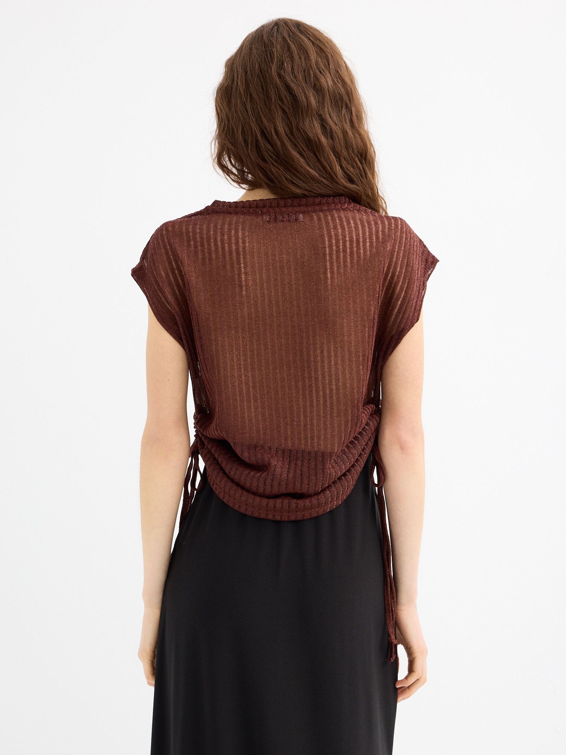 Sleeveless lurex t-shirt chocolate middle front view