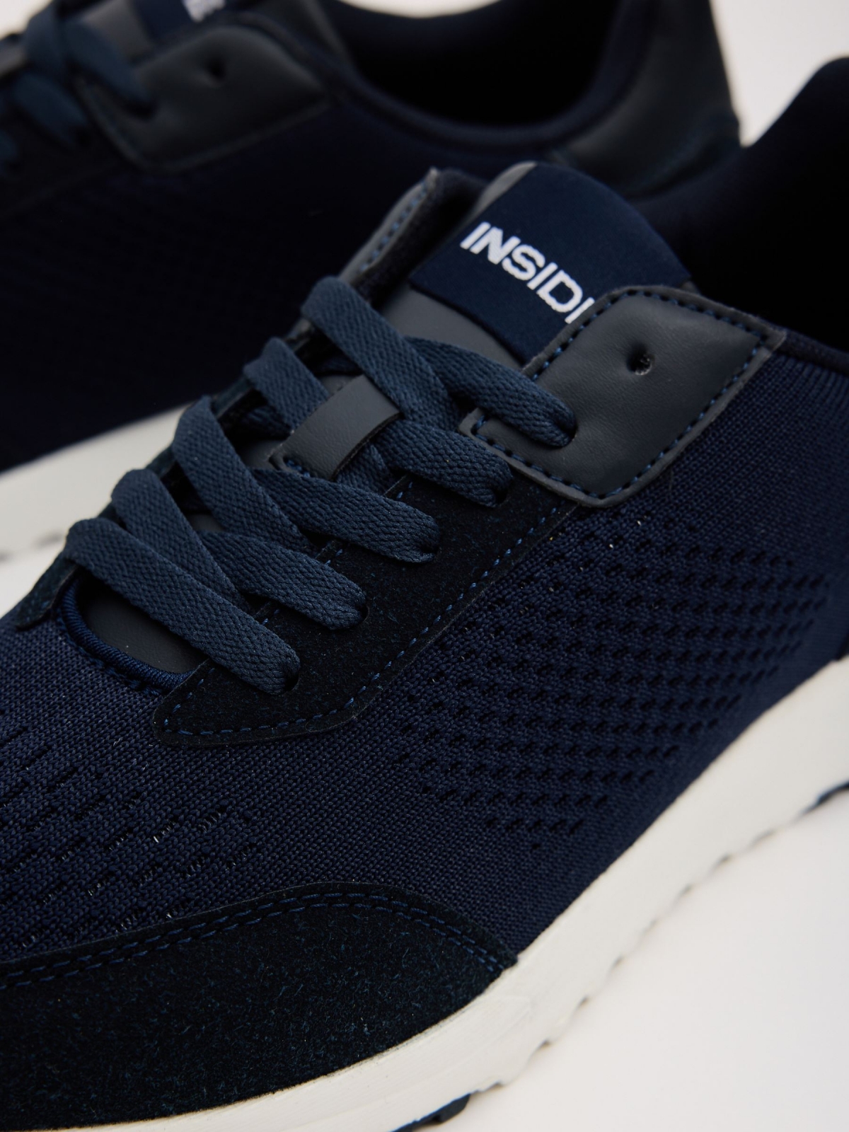 Dark blue casual running sneakers dark blue detail view