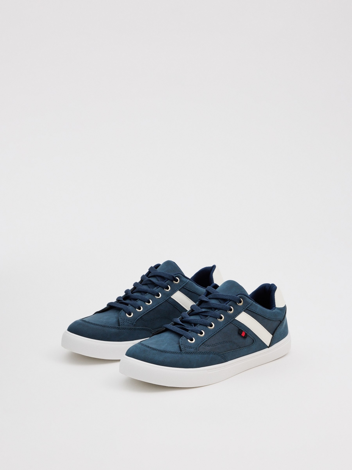 Navy blue skater sneakers navy 45º front view