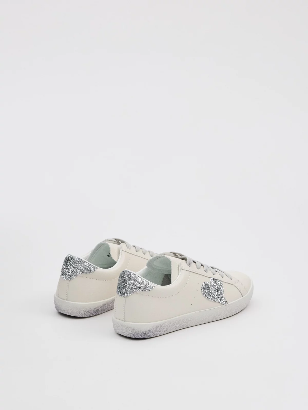 Zapatilla casual glitter blanco vista trasera 45º