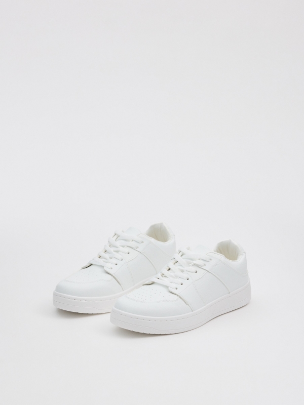 White skater sneaker white 45º front view