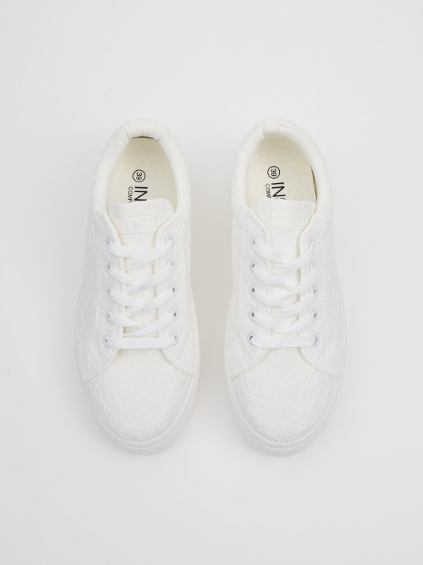 Embroidered canvas platform sneakers white zenithal view