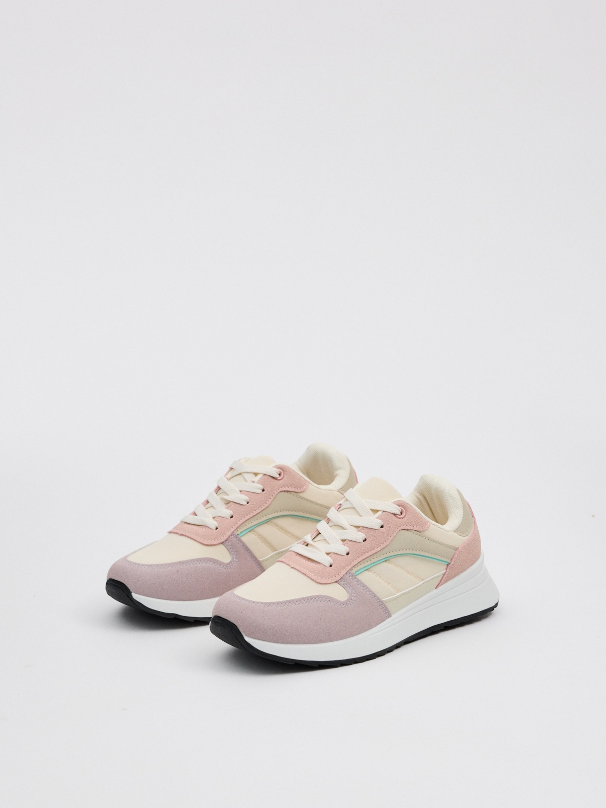 Casual running sneakers off white 45º front view