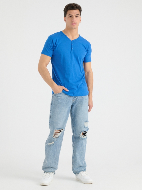 Basic T-shirt with baker's collar electric blue general front view