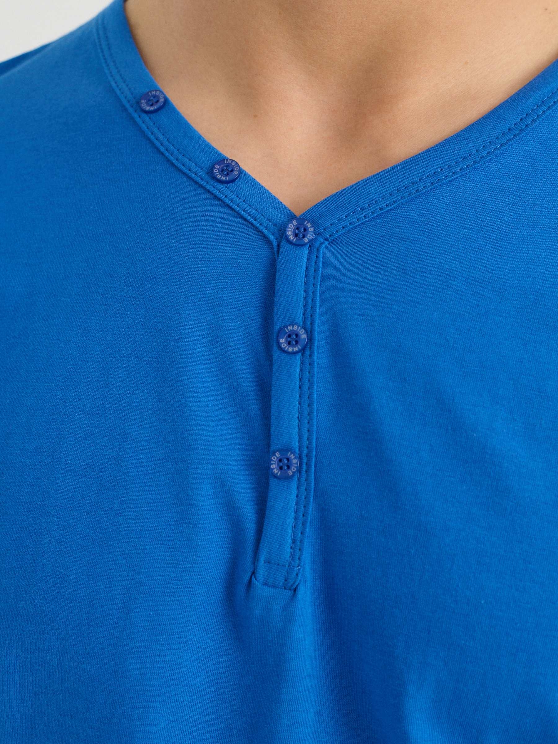 Basic T-shirt with baker's collar electric blue middle front view