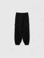 %Pto% Pantalón cargo viscosa negro vista frontal