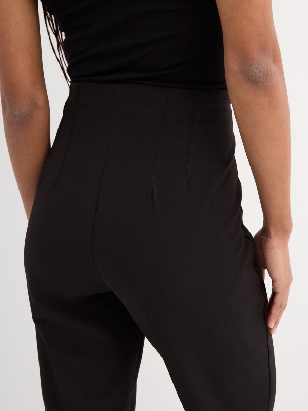 High-waisted pleated trousers black detail view