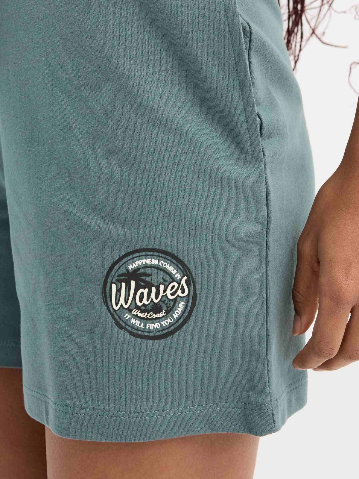 Short felpa Waves cinza azulado vista detalhe