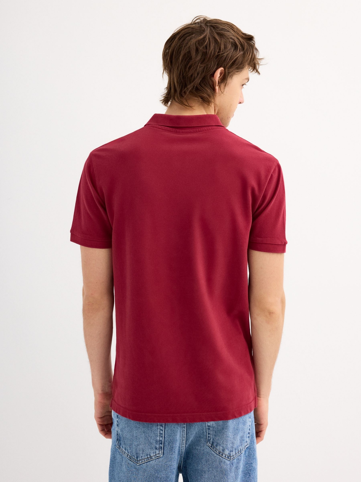 Pole garnet middle back view