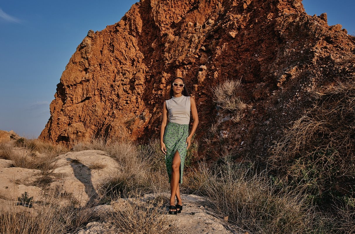 Floral print midi skirt olive green middle front view