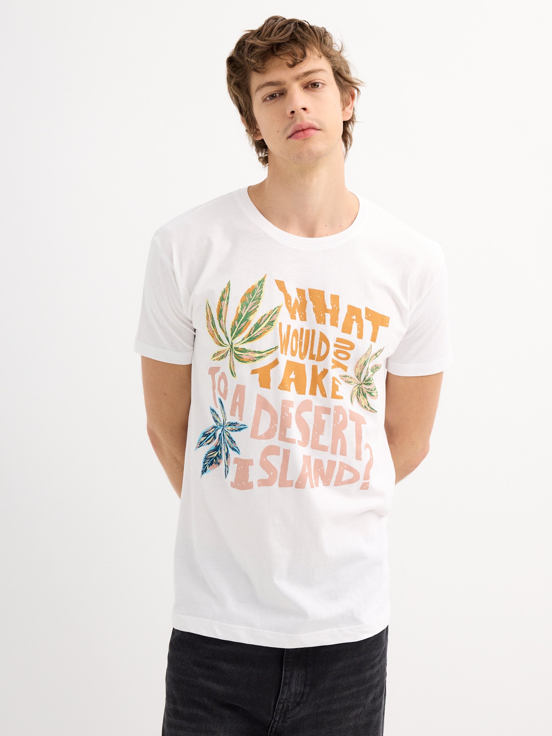 Camiseta de manga curta Desert Island branco vista meia frontal