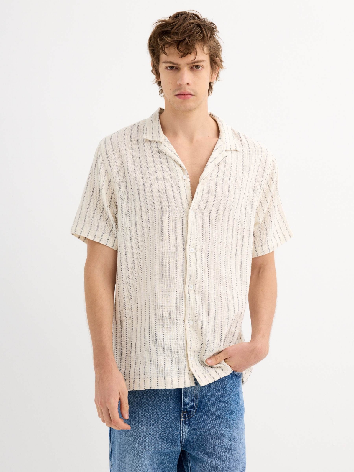 Short-sleeve rustic shirt with fine stripes beige middle front view