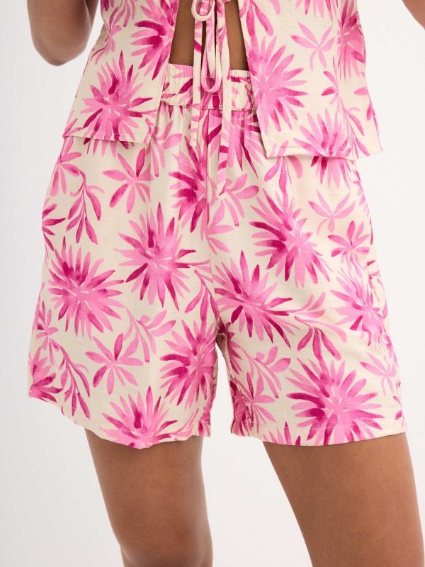 Short fluido estampado bege vista detalhe frontal