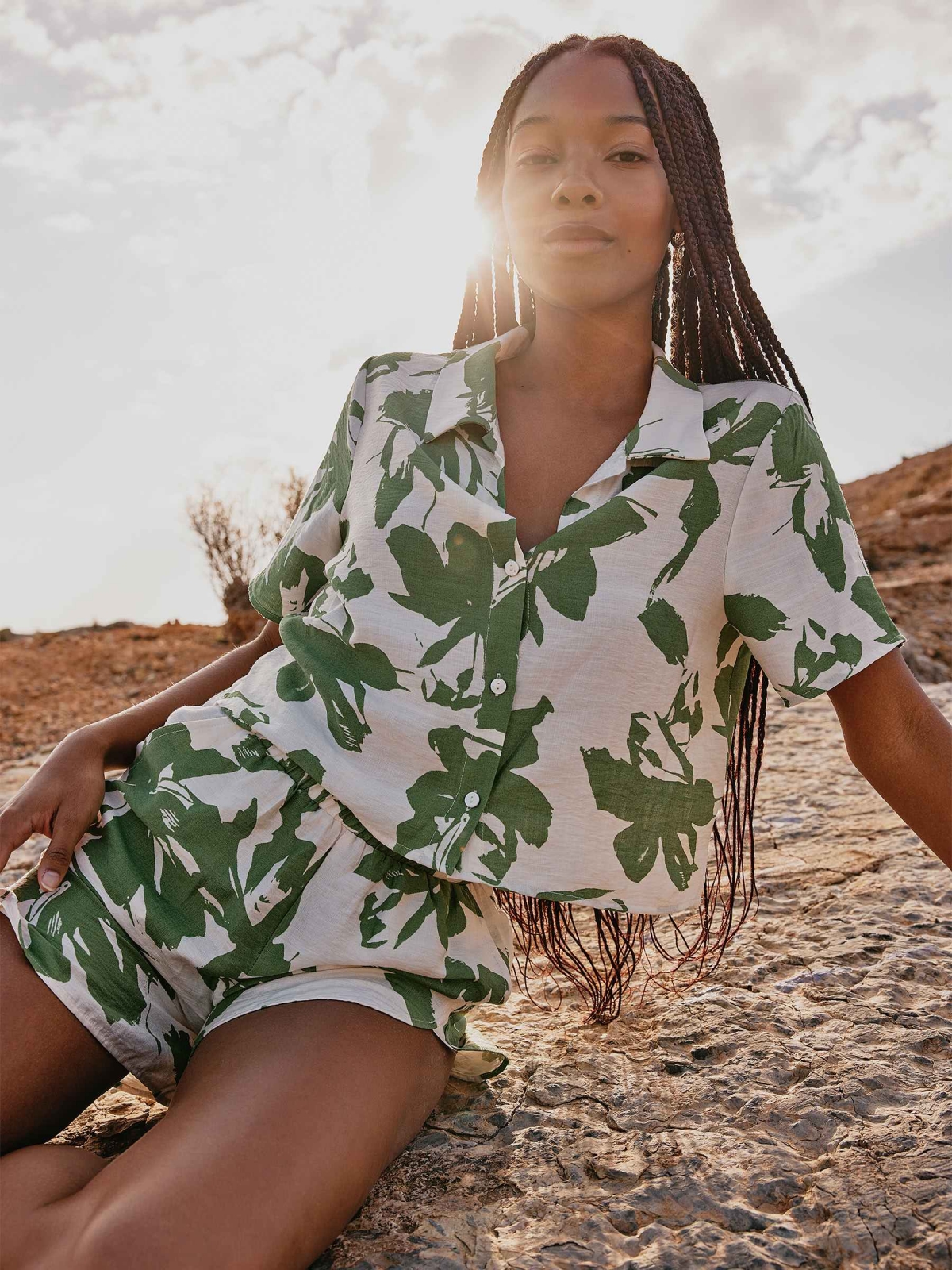 %New% Camisa cropped manga curta estampada multicolorido